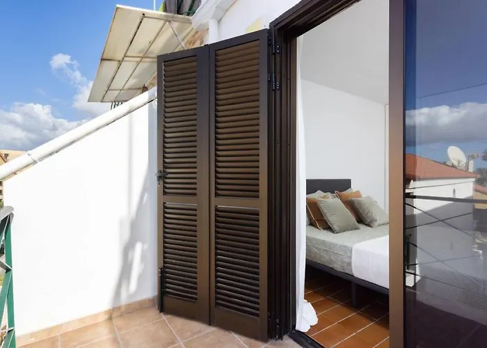 Two 250m From Americas