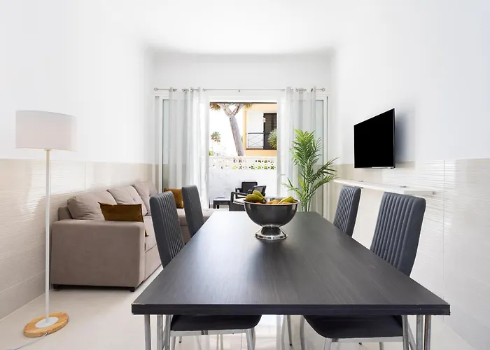 Two 250m From Americas *