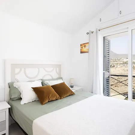 Classbnb - Two 250m From Americas Apartment