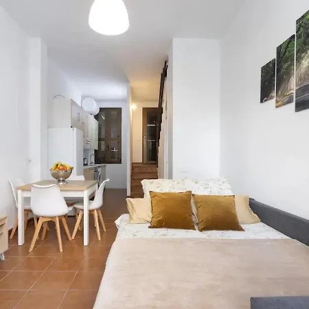 Appartement Two 250m From Americas *