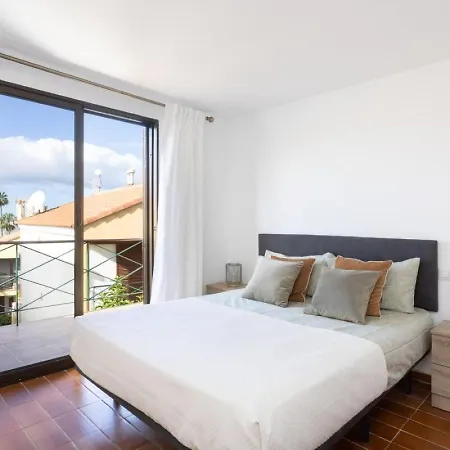 Appartement Two 250m From Americas